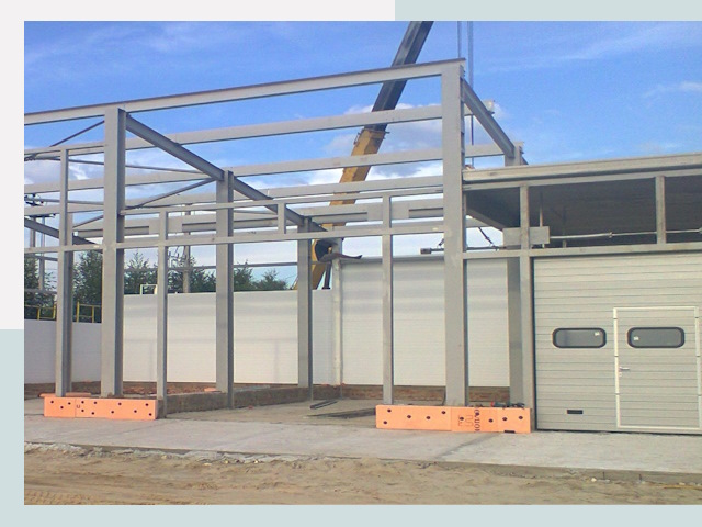 Строительство автосервисов от СтальСтрой-Лнг по цене 606 руб.